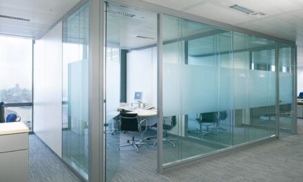 Advantages of Using Glass Room in The Office